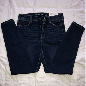 American Eagle Next Level Stretch Super Soft Hi-rise Jeggings. Dark wash. Size 8
